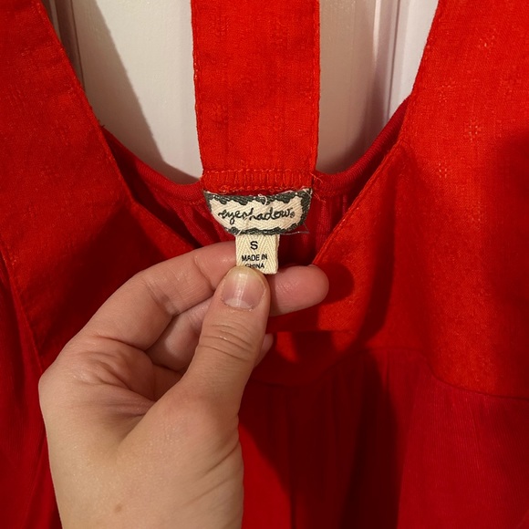 Red detailed back tank top - size small - Picture 6 of 6